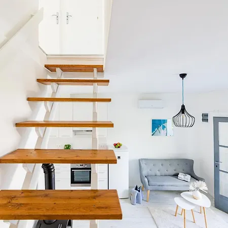 Madarasz 5 Deluxe Vendeghaz