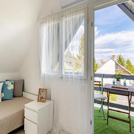 Madarasz 5 Deluxe Vendeghaz