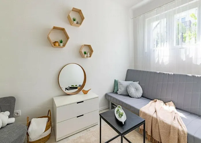 Villa Madarasz 5 Deluxe Vendeghaz