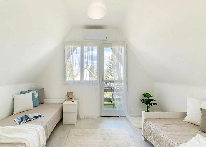 Madarasz 5 Deluxe Vendeghaz Balatonalmádi