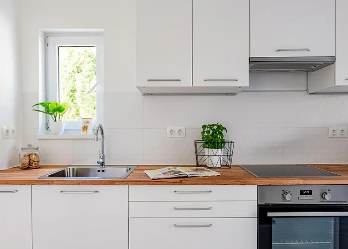 Madarasz 5 Deluxe Vendeghaz *