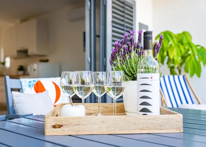 Madarasz 5 Deluxe Vendeghaz Balatonalmádi